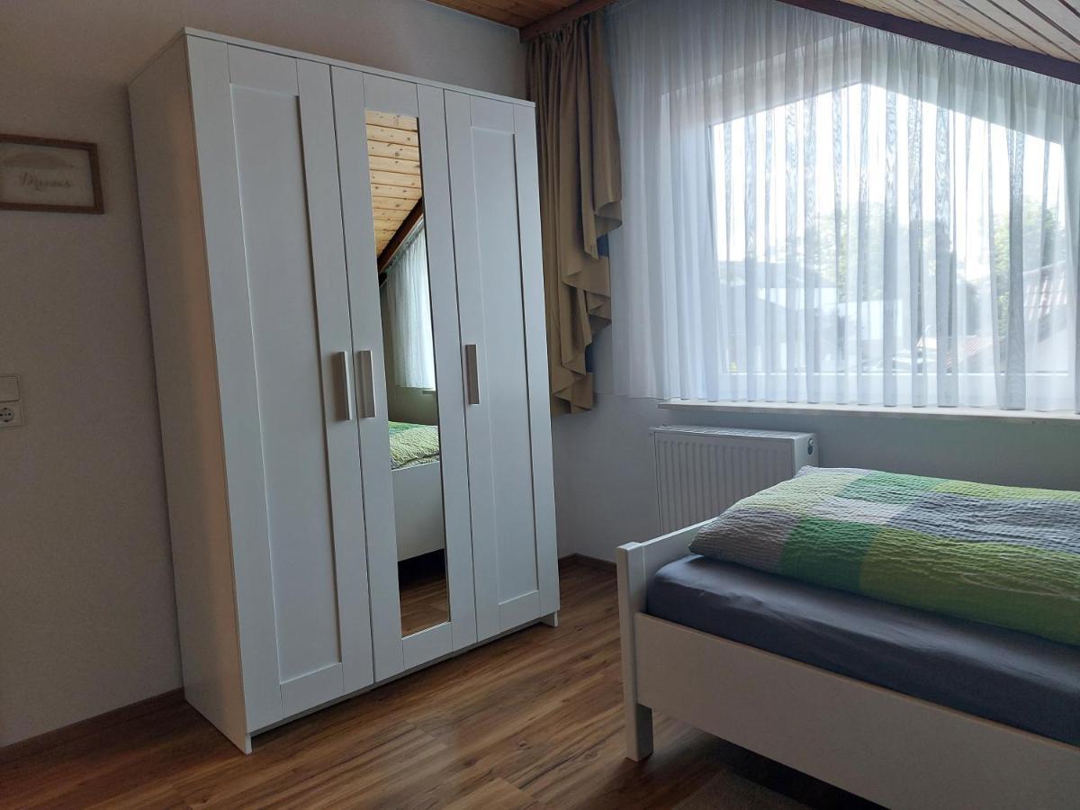 Moderne Ferienwohnung - Neu Renoviert - Ruhige Lage Вальдахталь Екстер'єр фото